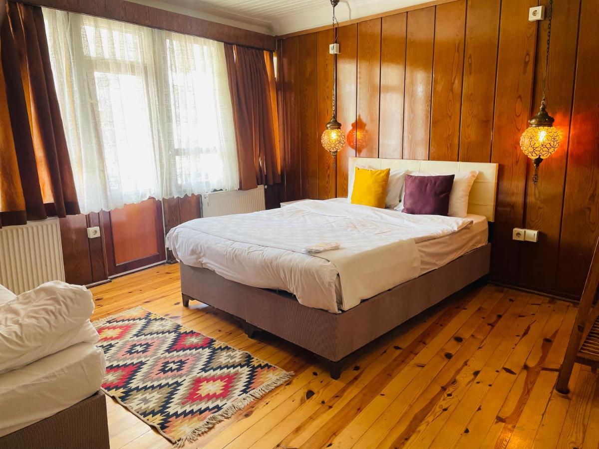 The Local Hostel & Guesthouse Стамбул Экстерьер фото